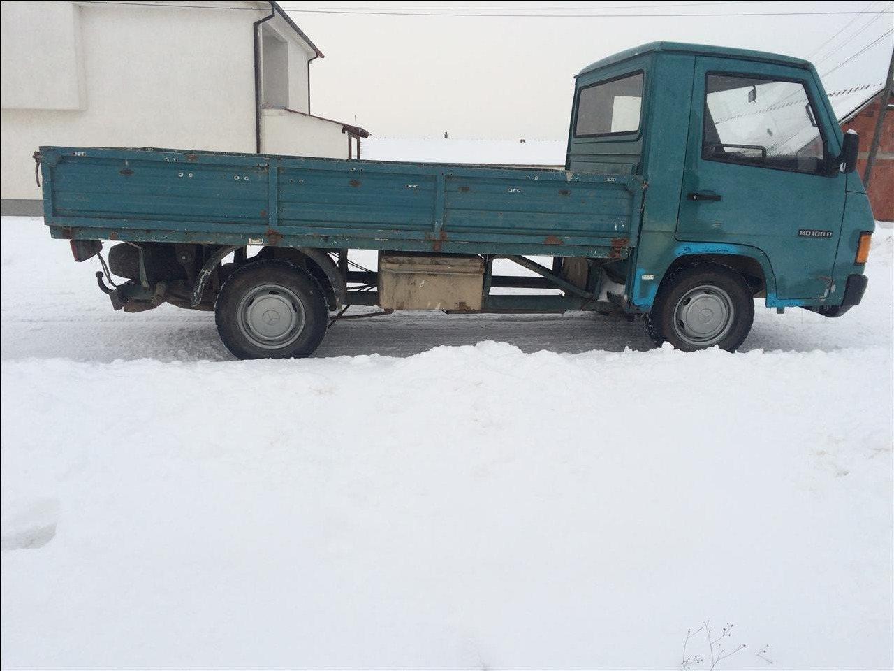 Mersedes-Mb-100
