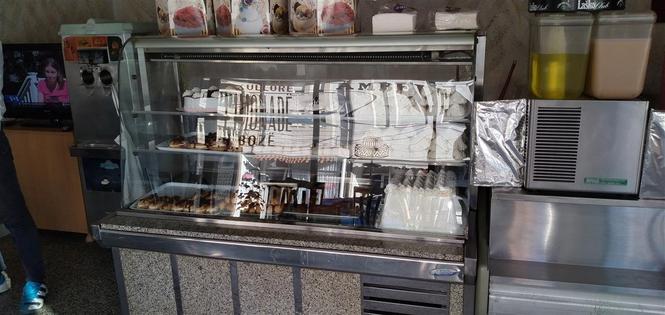Shitet vitrina per Pasticeri