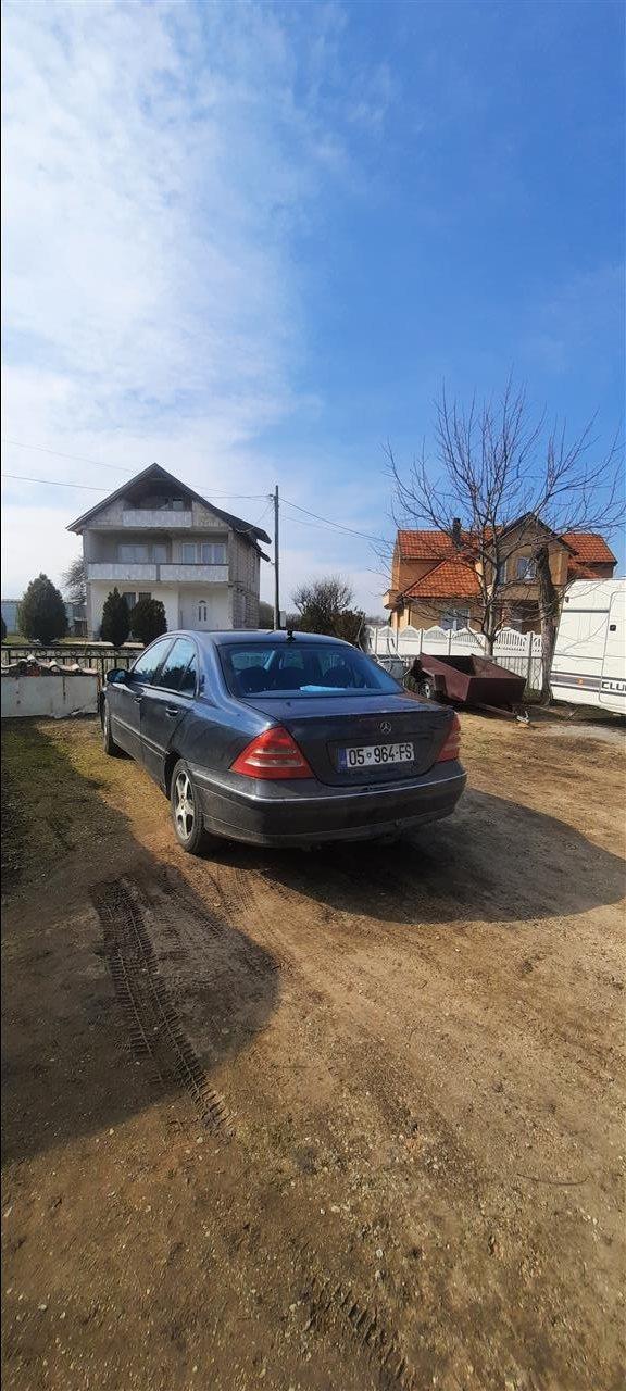 Mercedes