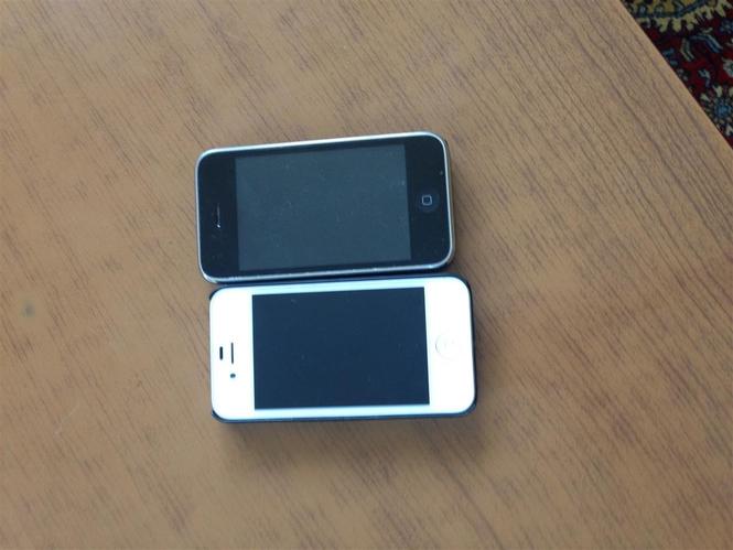 Iphone 3 gs /4s