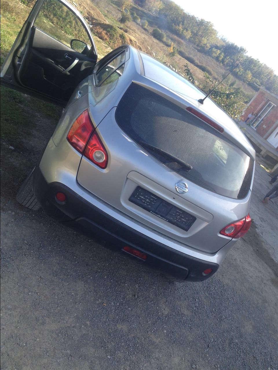 Nissan--07