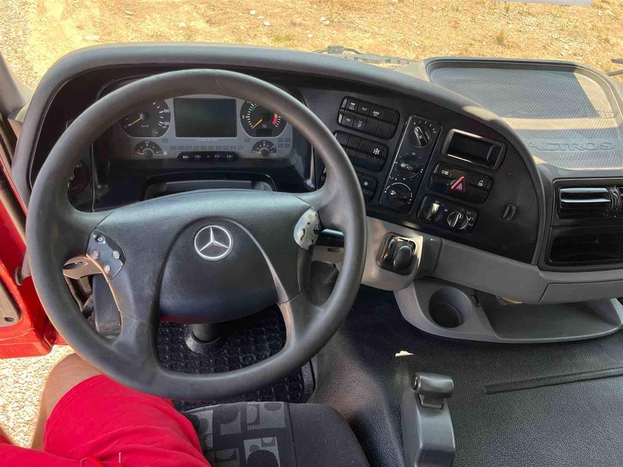 Actros-4144