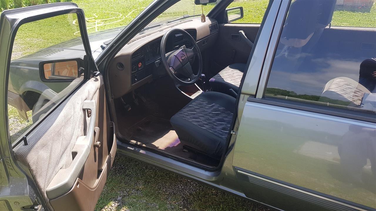 Opel-Ascona-
