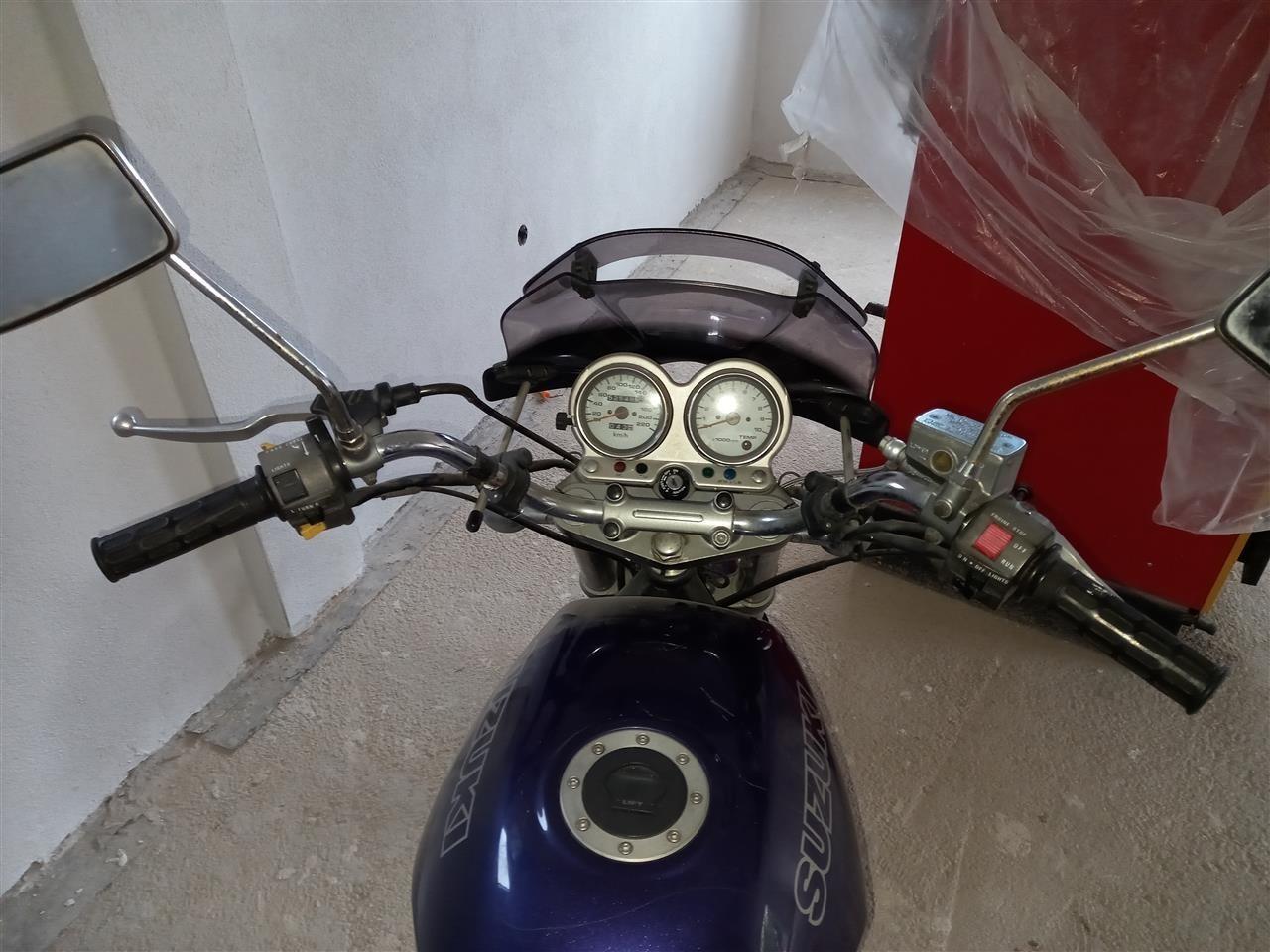 Shitet-motorr
