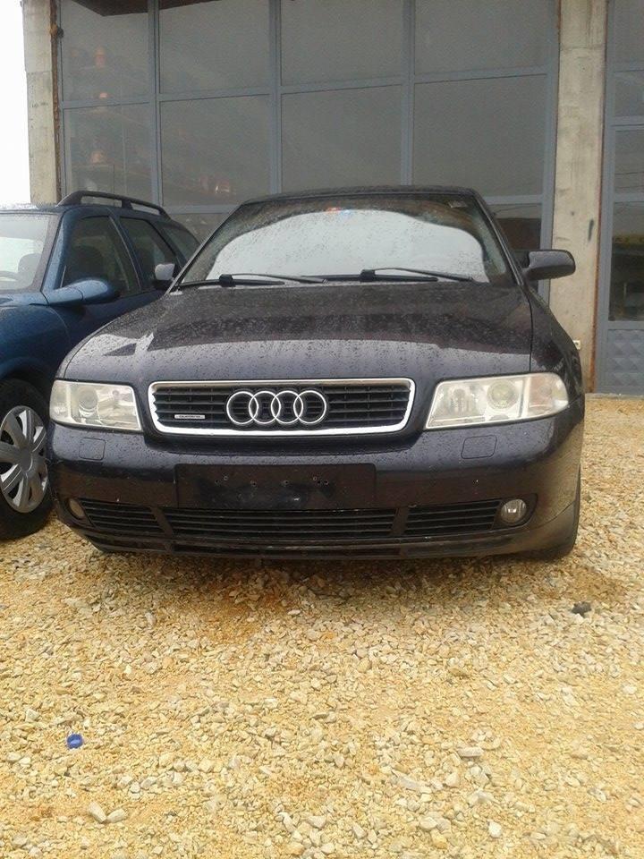 Audi-A4-benzin--99-