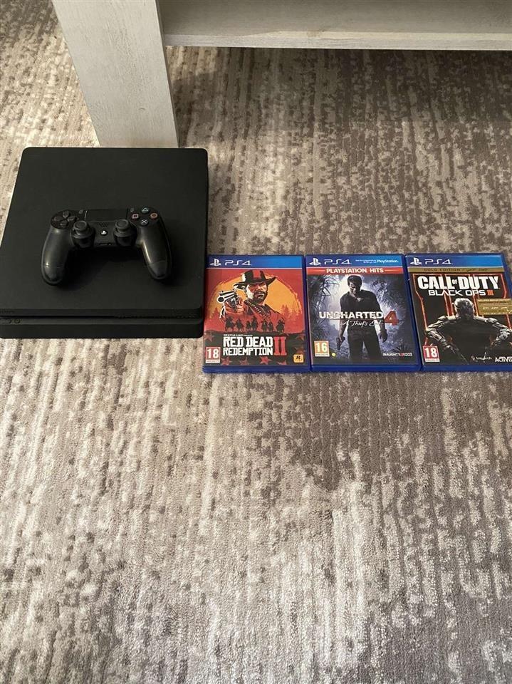 PS4-