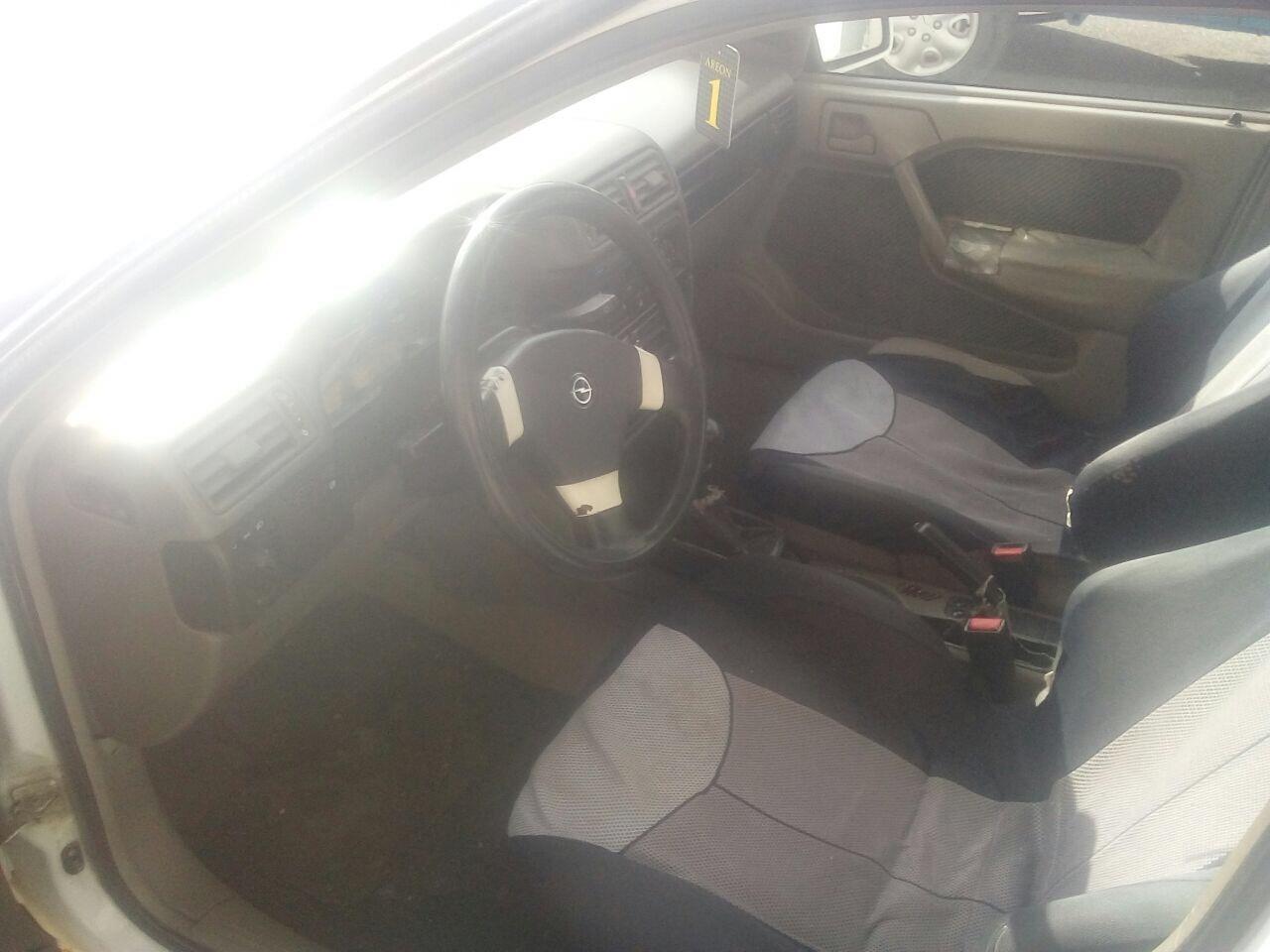 Opel-vektra-
