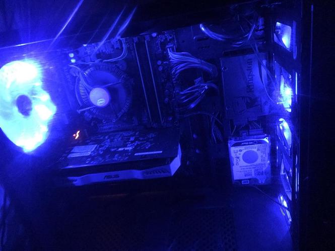 shitet PC GAMING 