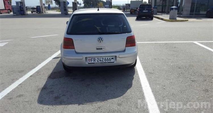 Shes-golf-4-