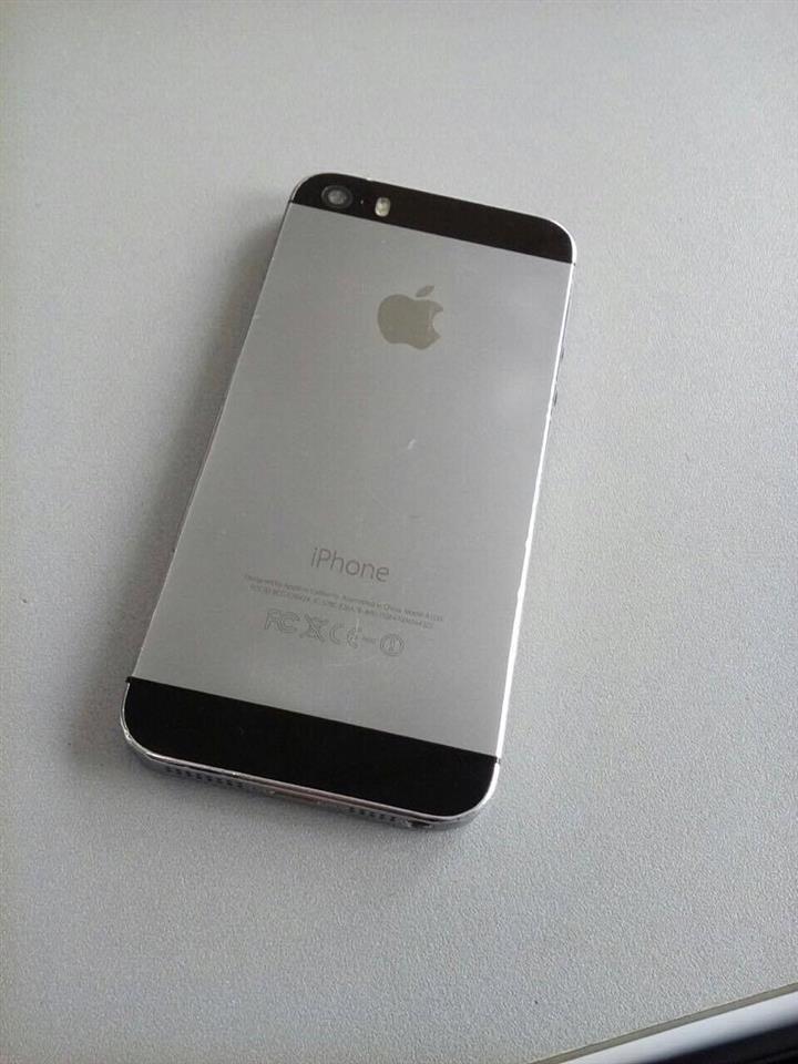 Shes-Iphone-5s-