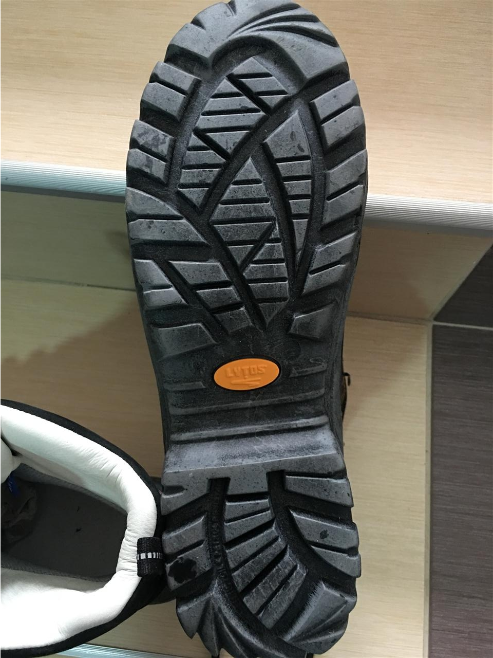Shiten-Këpucët-e-punës-të-pa-përdorura--CH-