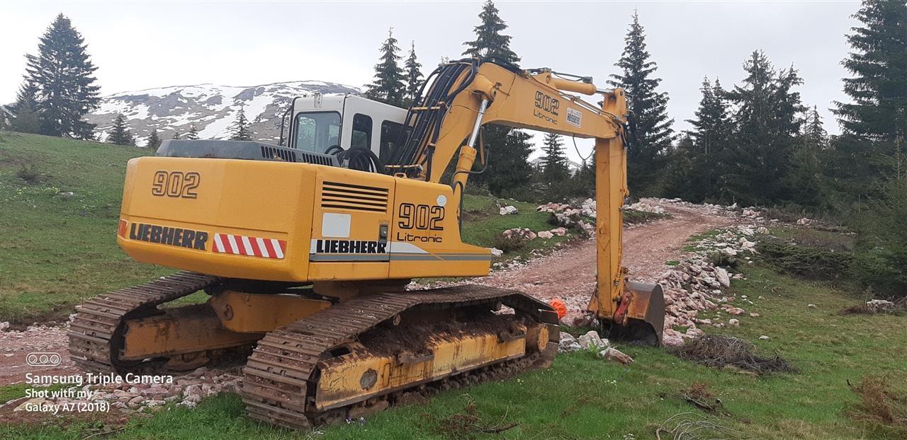 Liebherr-902-
