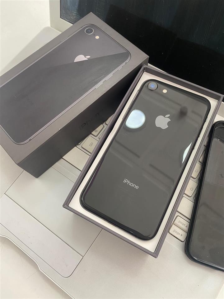 Shitet-iphone-8-