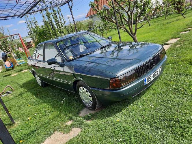 Audi 80