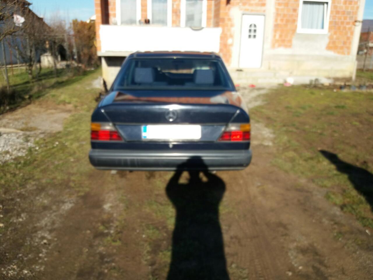 Shitet-Mercedes-200