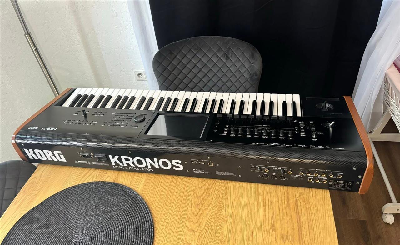 Korg-kronos-2