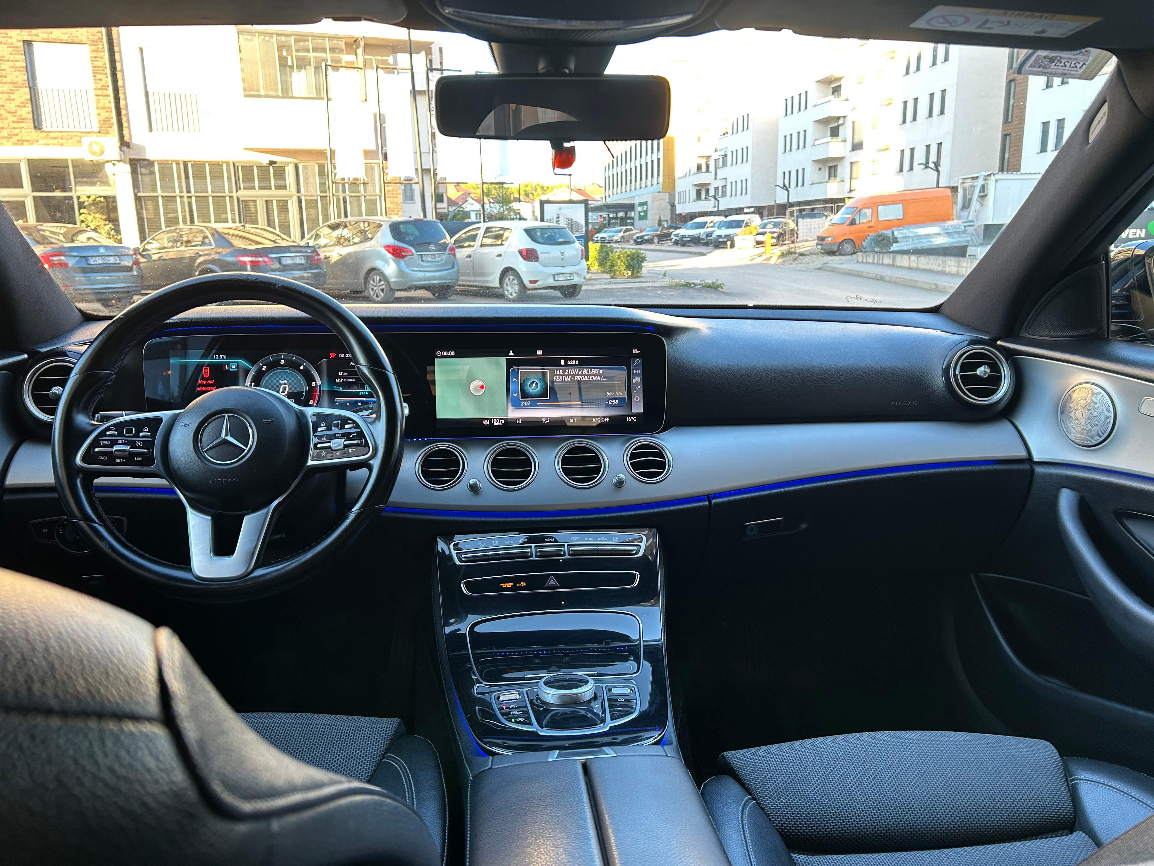 MERCEDEC-E200