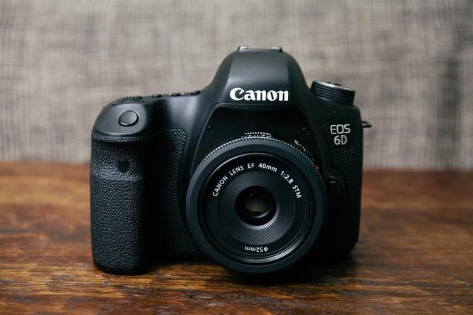 &#55357&#56393Canon EOS 5DS DSLR Camera   