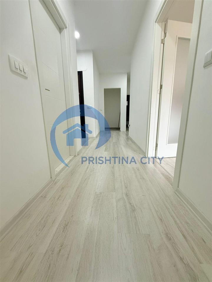 -Qira-Banes-Moderne-me-3-Dhoma-ne-Tophane