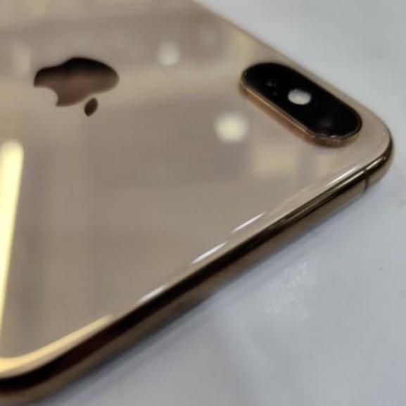 iphone-xs-max-gold