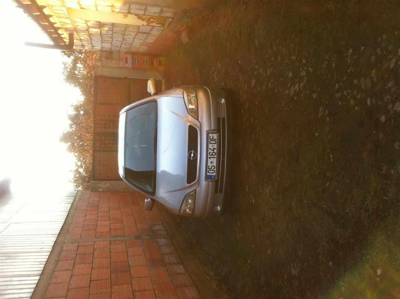 Opel-aster--2-0