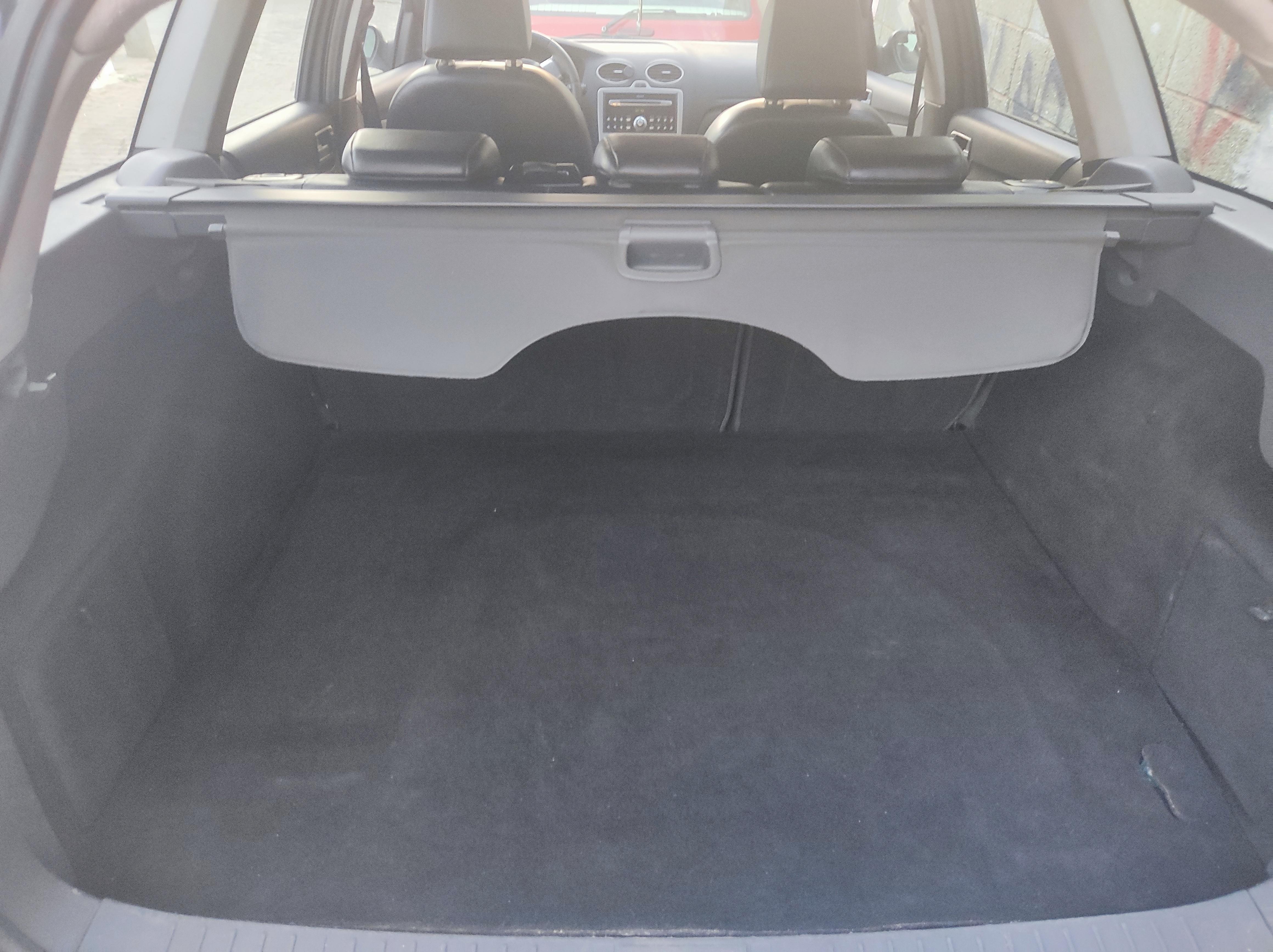 Ford-Focus-1-6