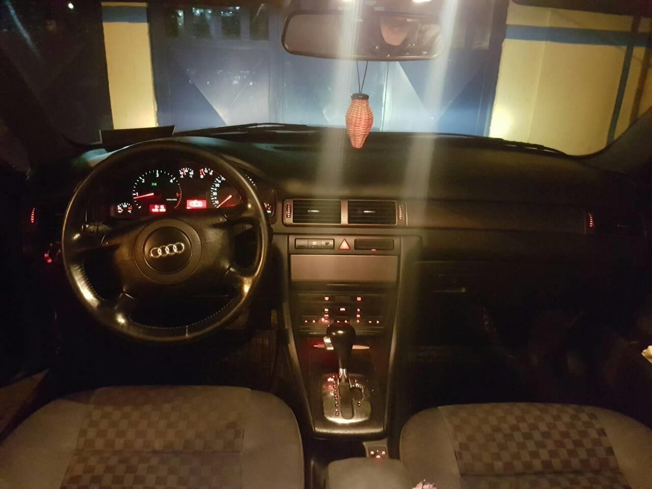 AUDI-A6