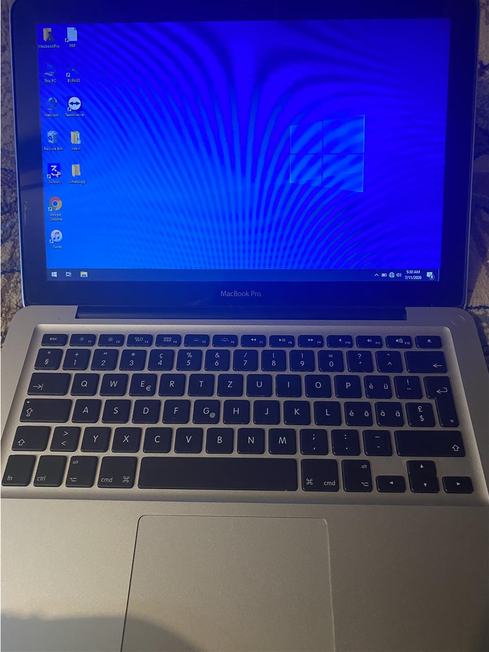Macbook-pro--i7-