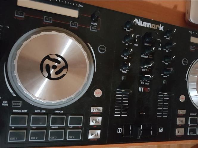 Dj numark 