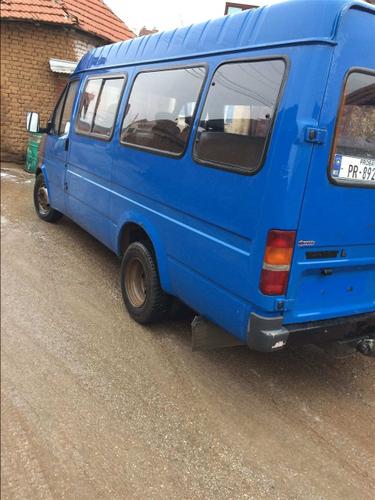 Kombi bus