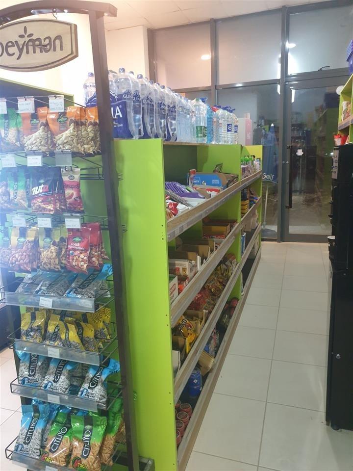 Shes-rafte-me-gjithe-invertarë