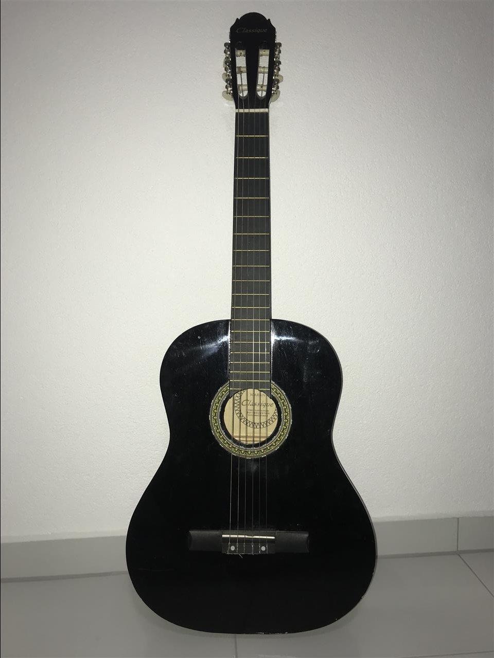Shitet-Gitara