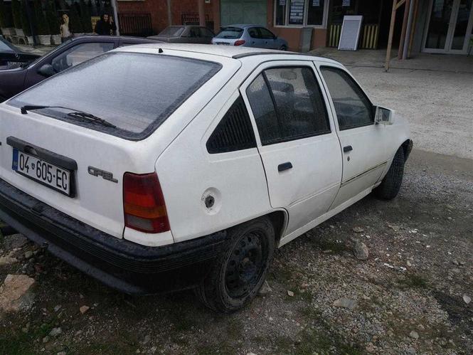 Kadet e1.6