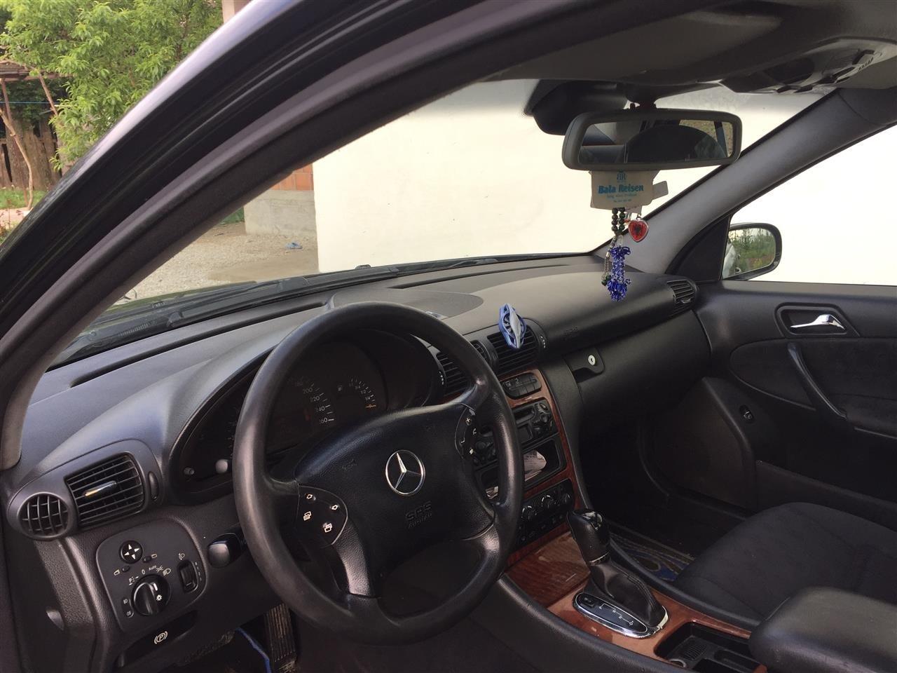 Mercedes-c-class-2-2-