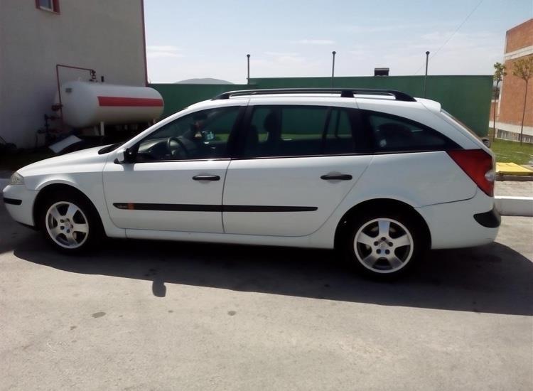 Renault-Laguna-