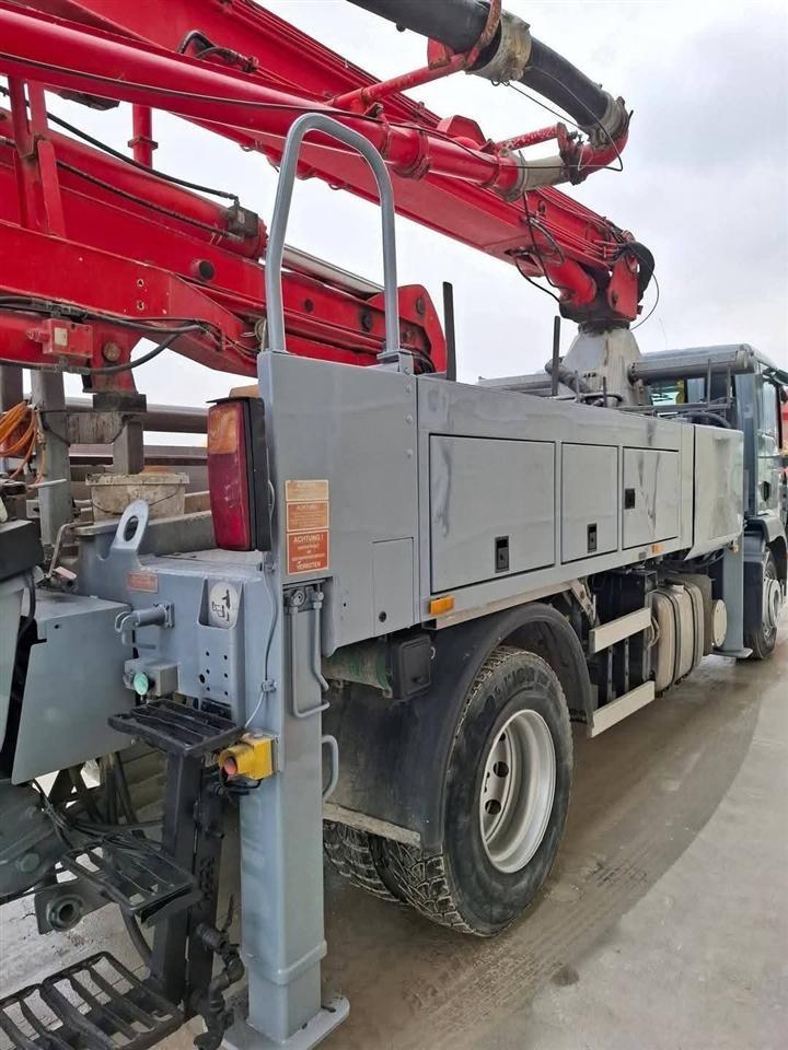 SCHWING-24m-Concretepump