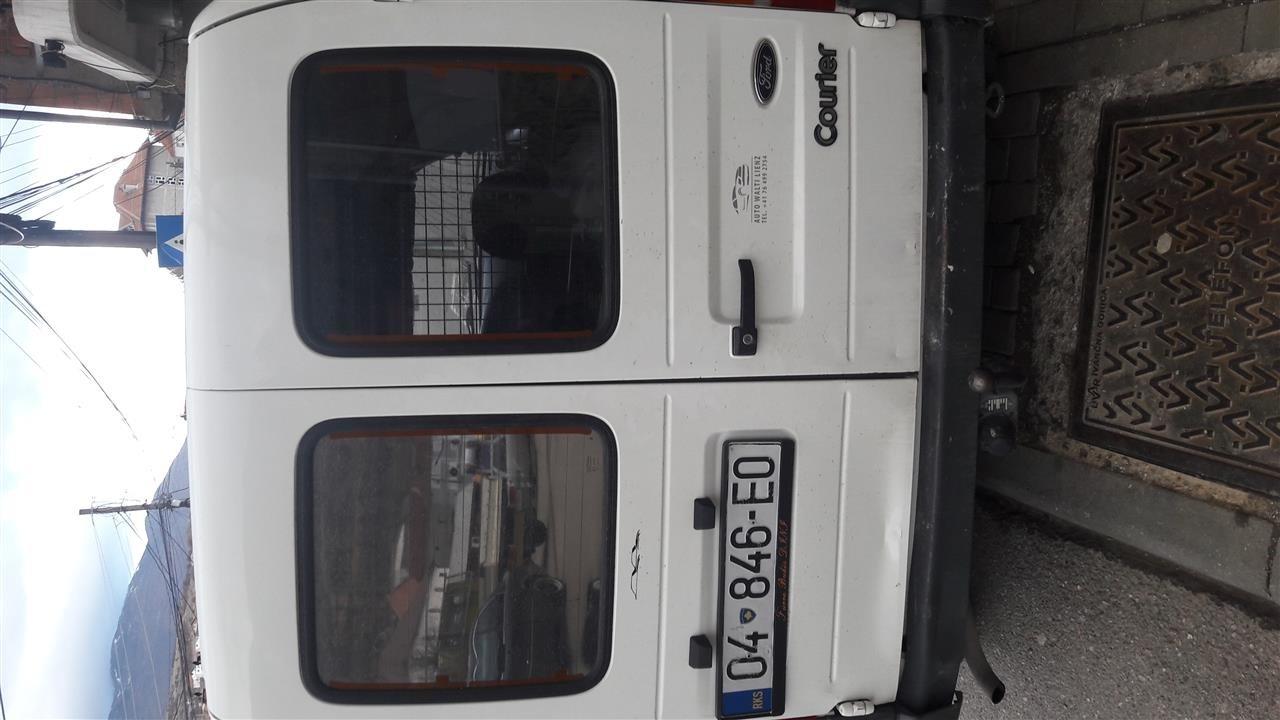 pikap-courier