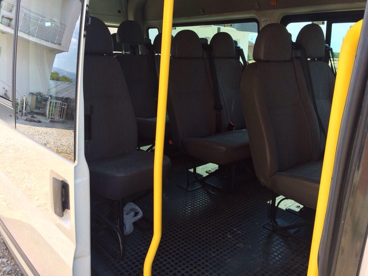 Mini-bus