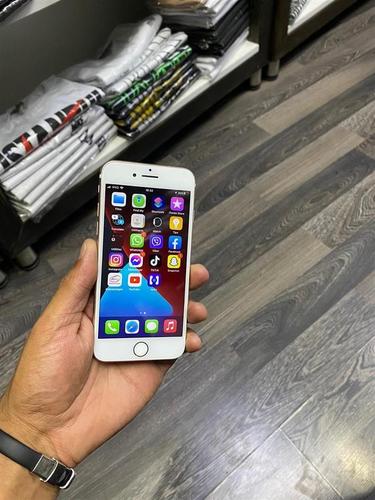 iPhone 7 
