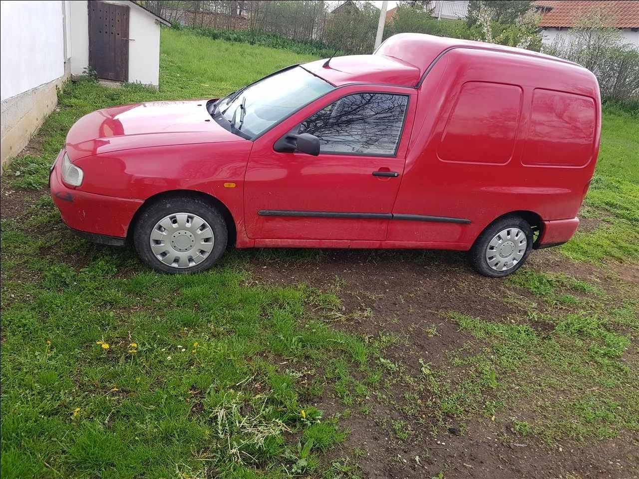 VW--Caddy-
