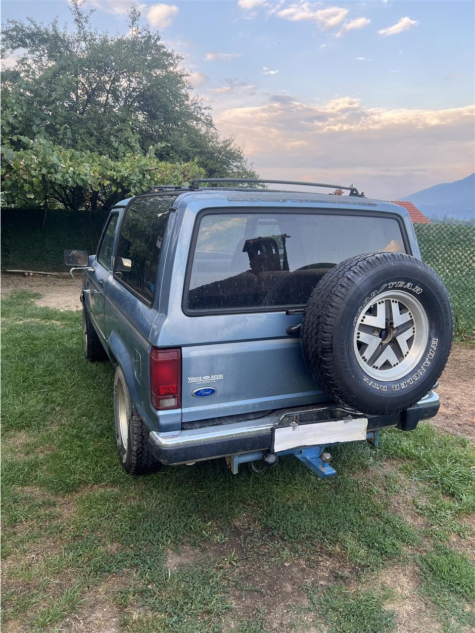 Ford-Bronco-II---USA
