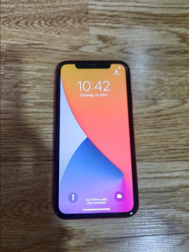 iPhone 11