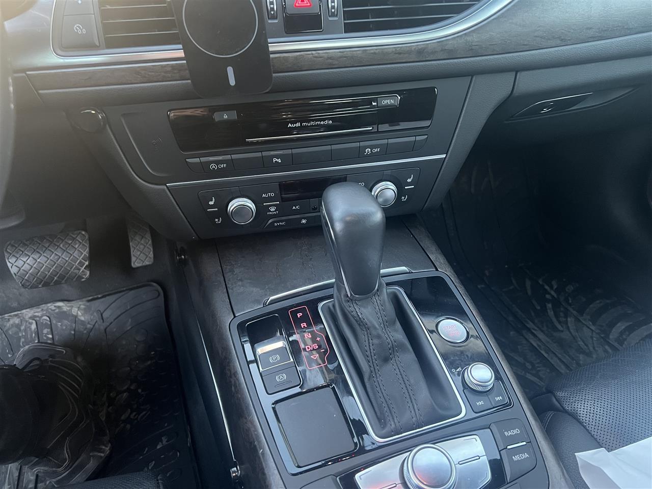 AUDI-A6