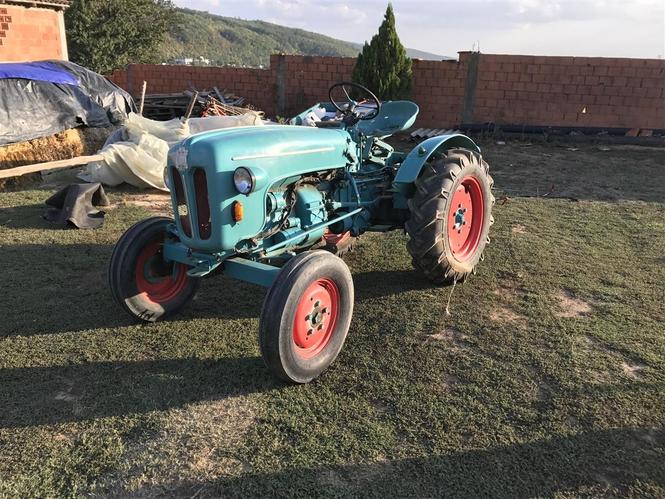 Traktor