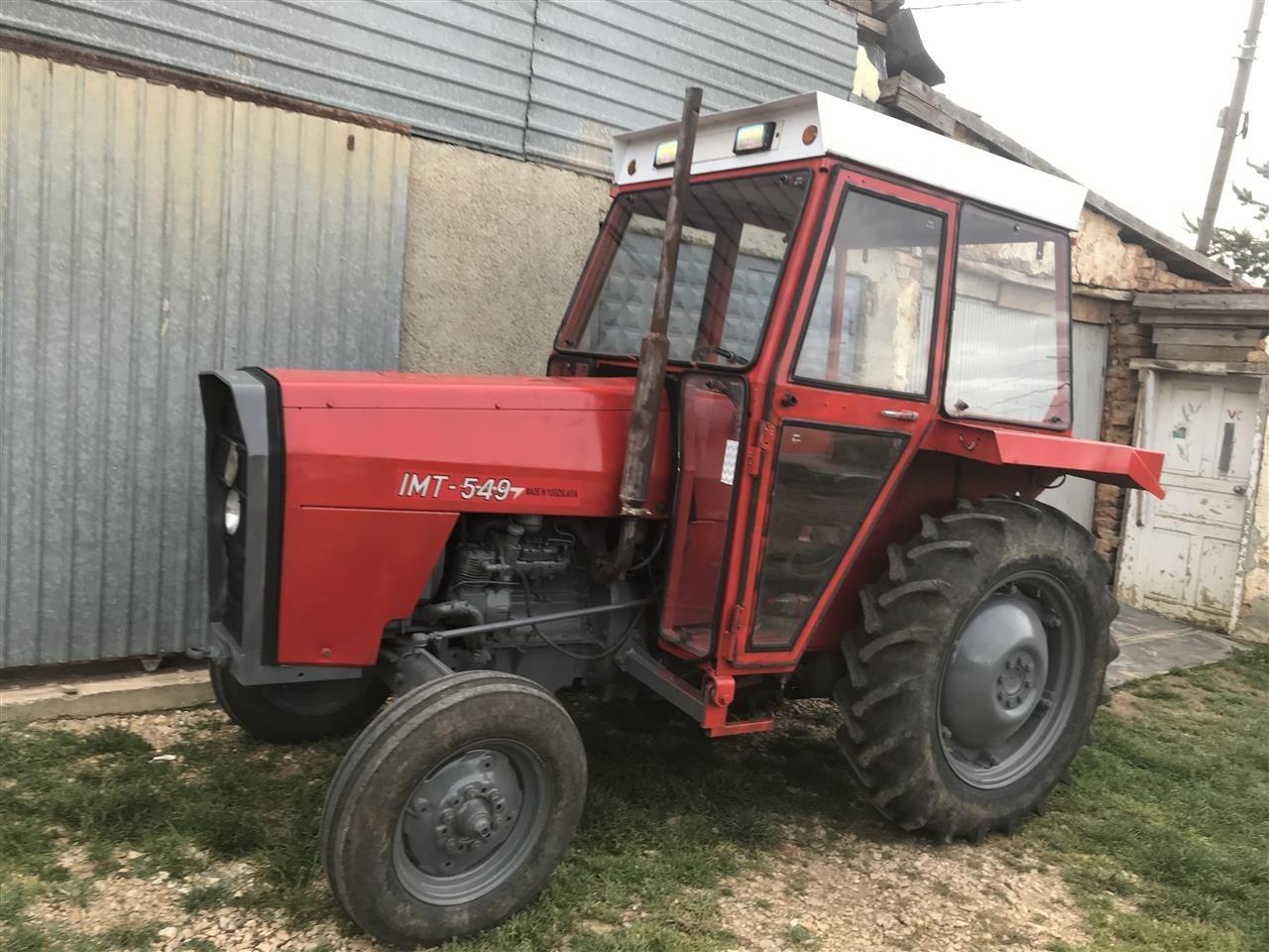 traktor-549