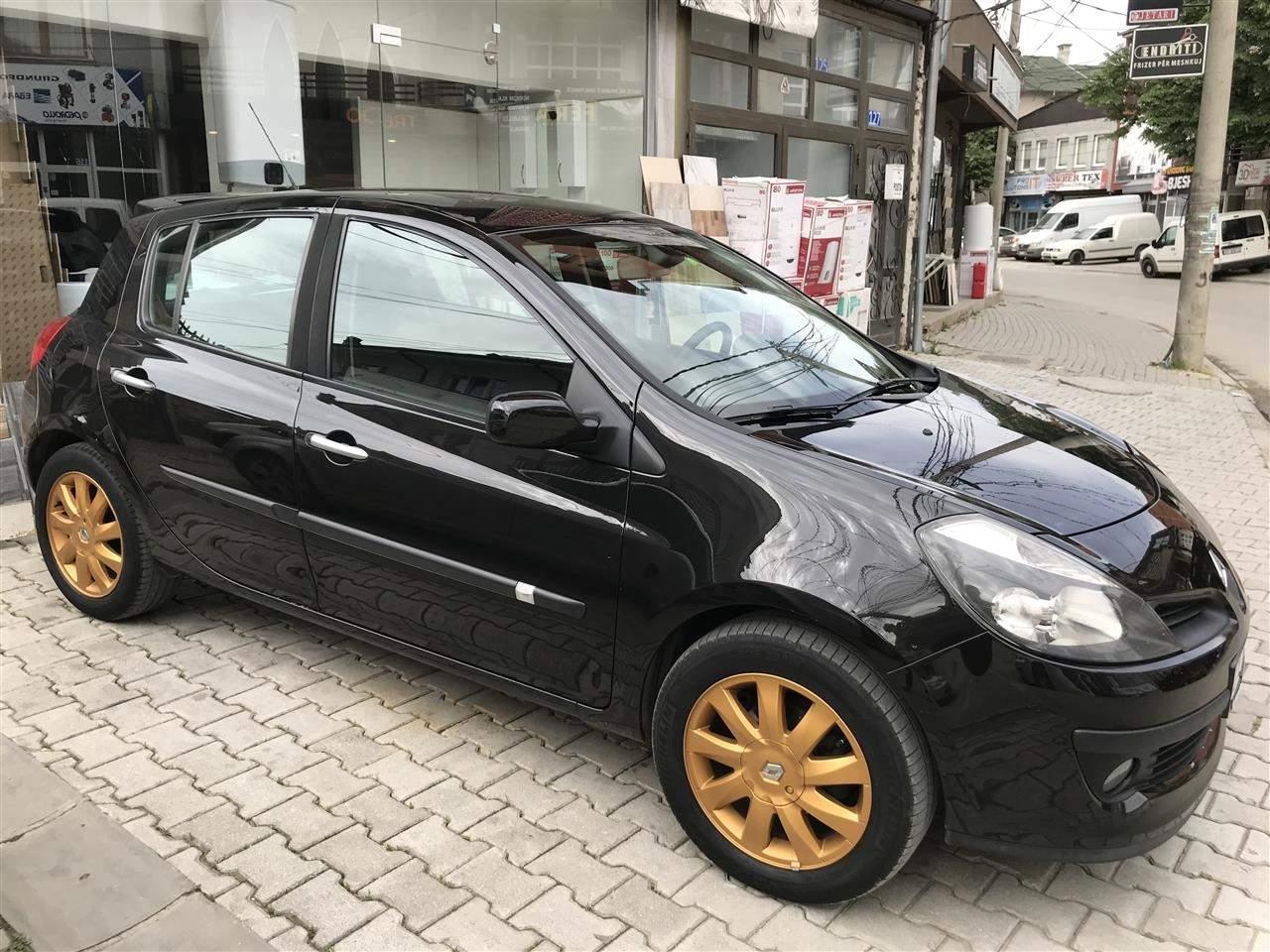 Renault-clio-1-2