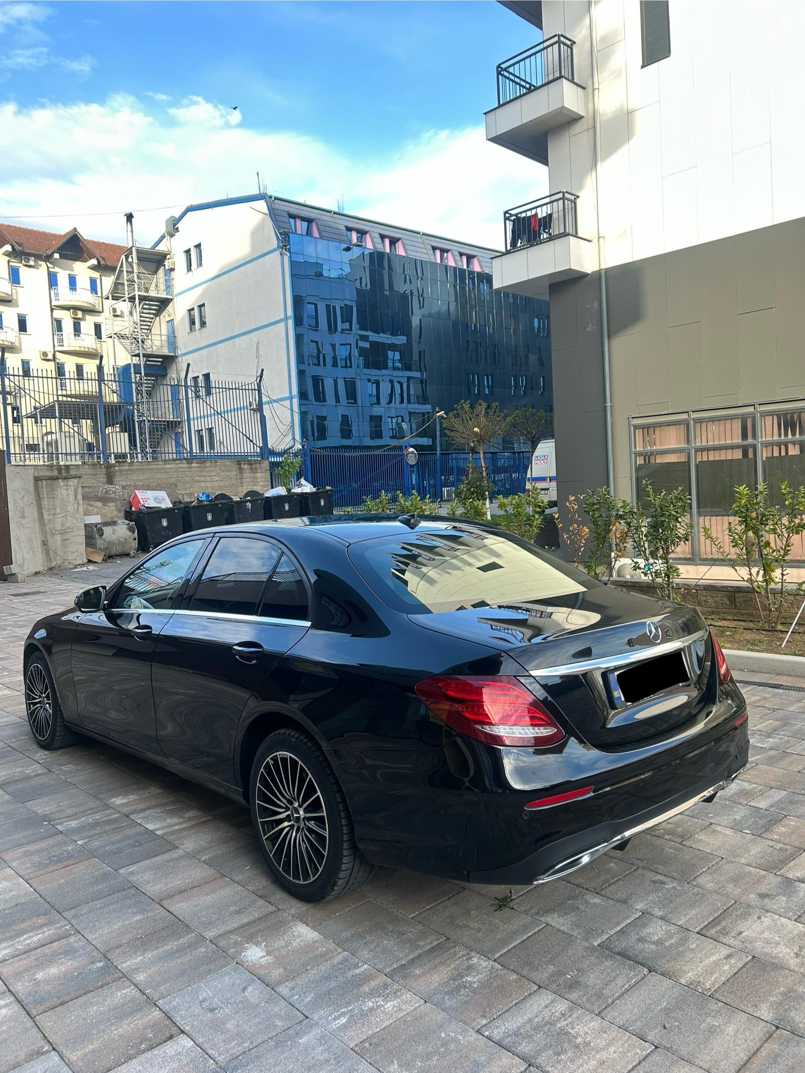 MERCEDEC-E200
