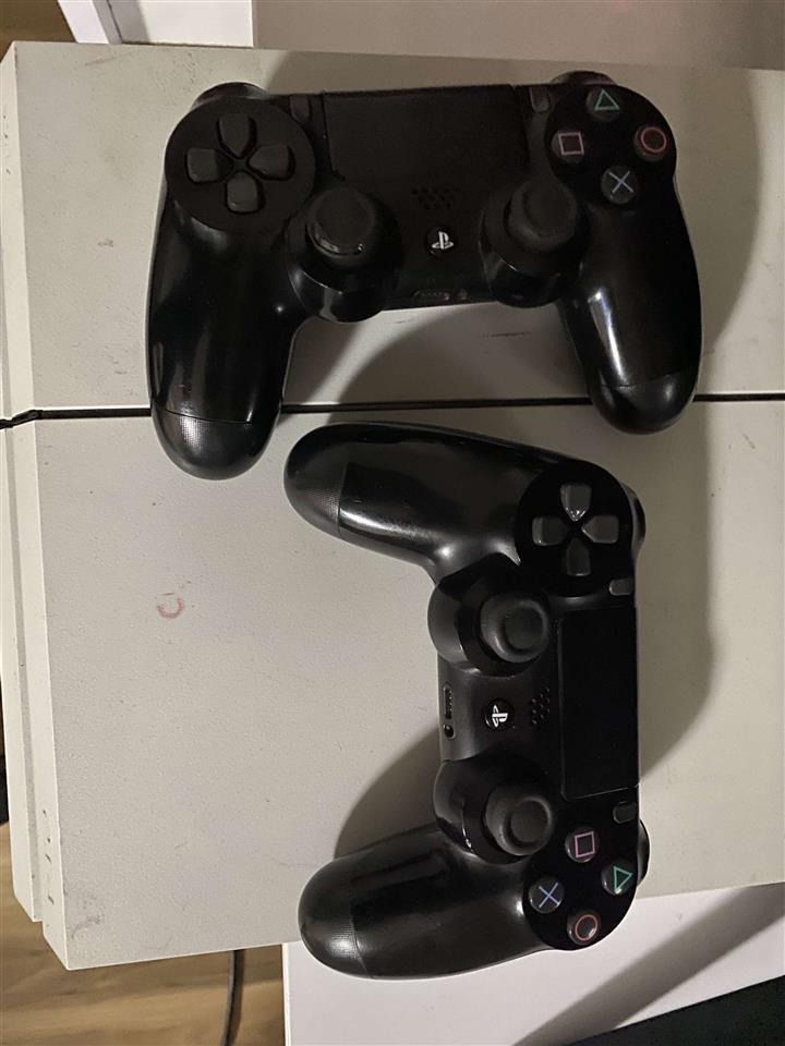PS4