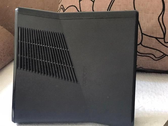 Xbox 360 S