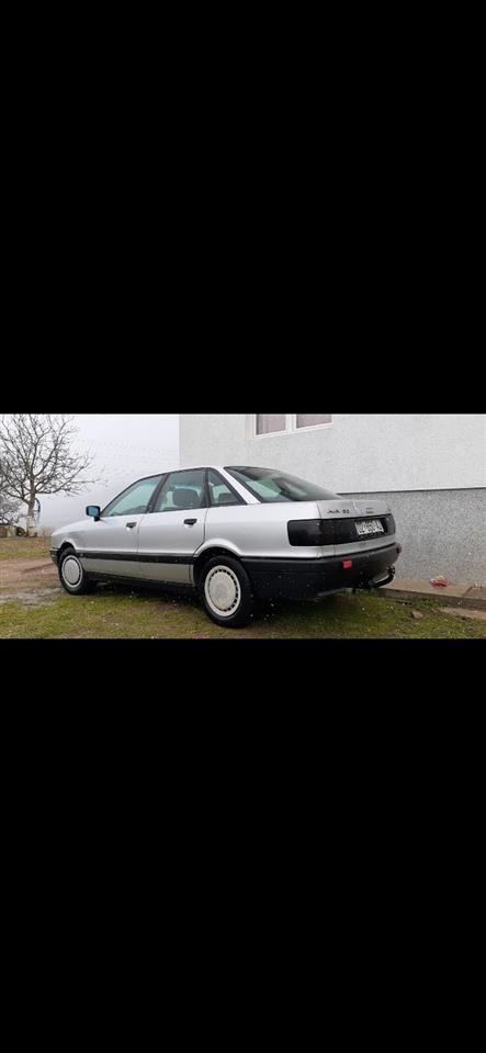 Audi-80